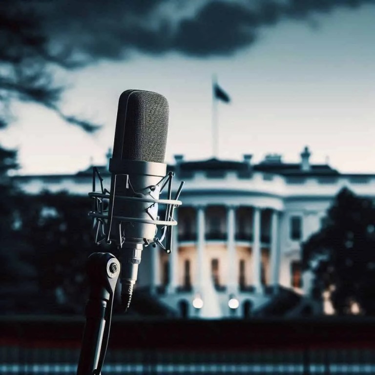 Podcast Mic White House